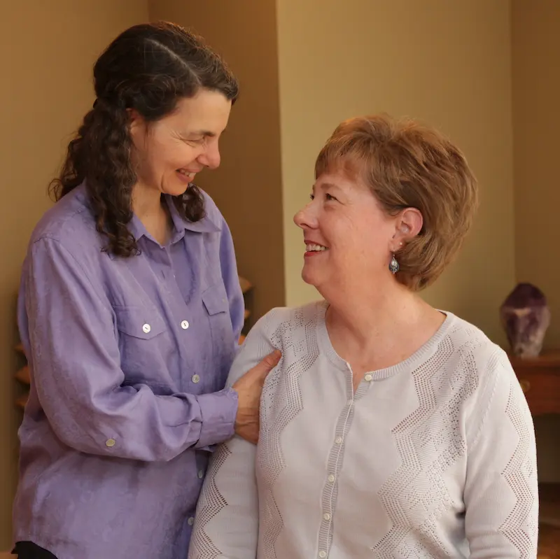 Laura working with a sitting client.
