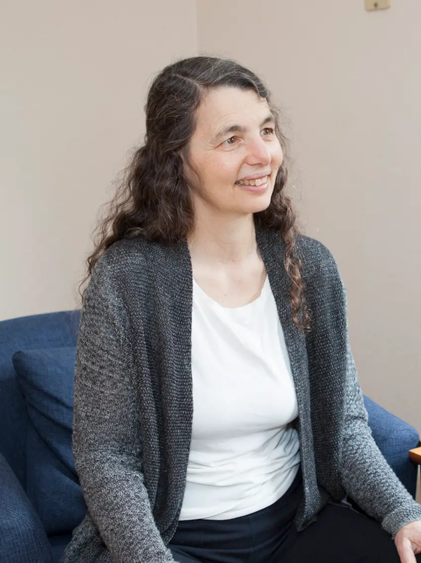 Laura Yedwab, smiling